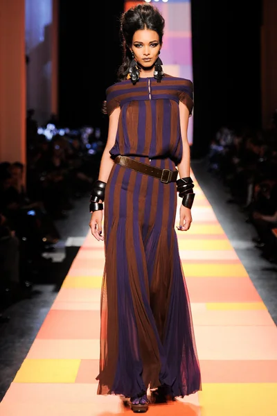 Look 1